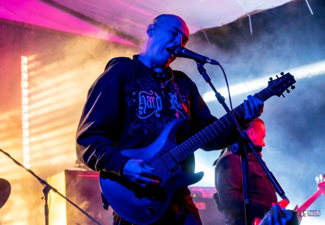 sczenicheskij-svet-i-zvuk-dlya-bajk-festa